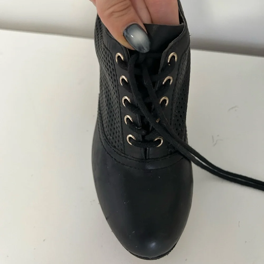 ALDO‎ heels - Picture 5 of 9